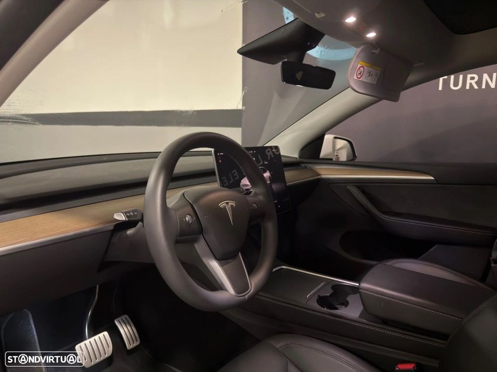 Tesla Model Y Performance Tração Integral - 13