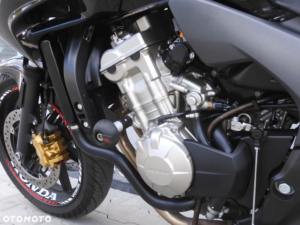 Honda CBF - 36