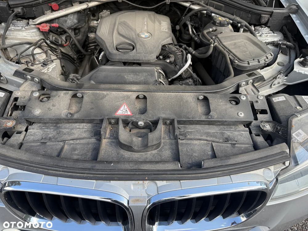 BMW X3 xDrive20d - 13
