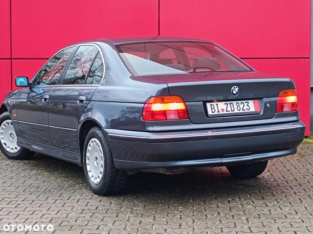 BMW Seria 5 523i - 21