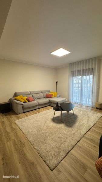 APARTAMENTO T3 totalmente renovado - Grande imagem: 2/12