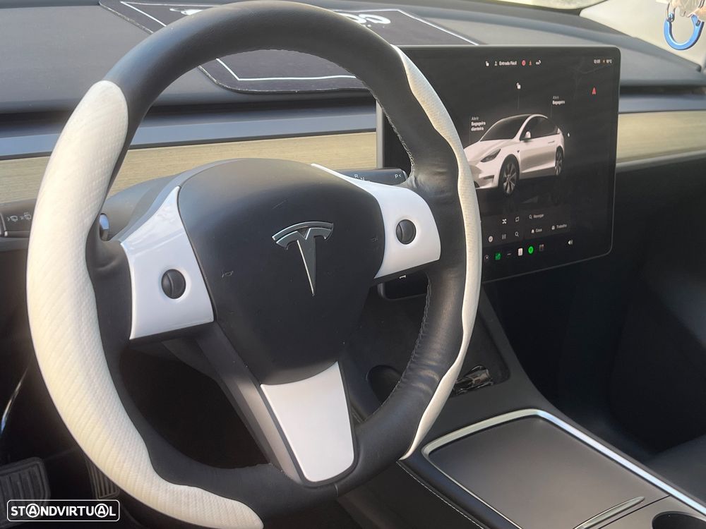 Tesla Model Y Tração Traseira - 23