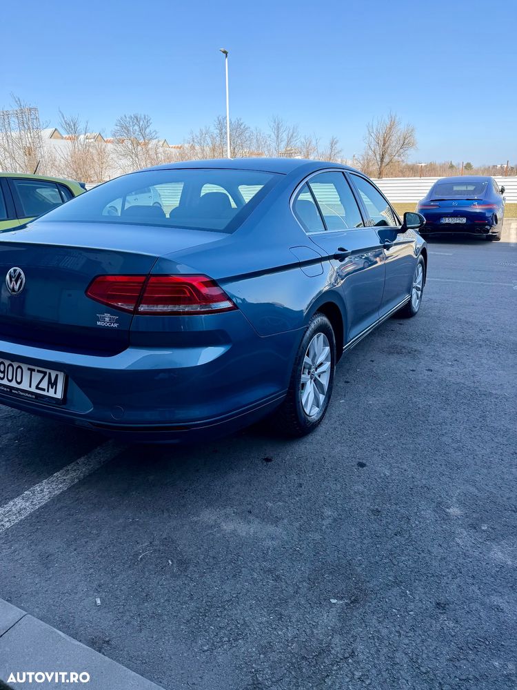 Volkswagen Passat 2.0 TDI DSG Comfortline - 4