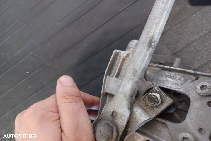 Ansamblu stergatoare parbriz volan pe stanga 0390241724 0390241724 Fo - 4