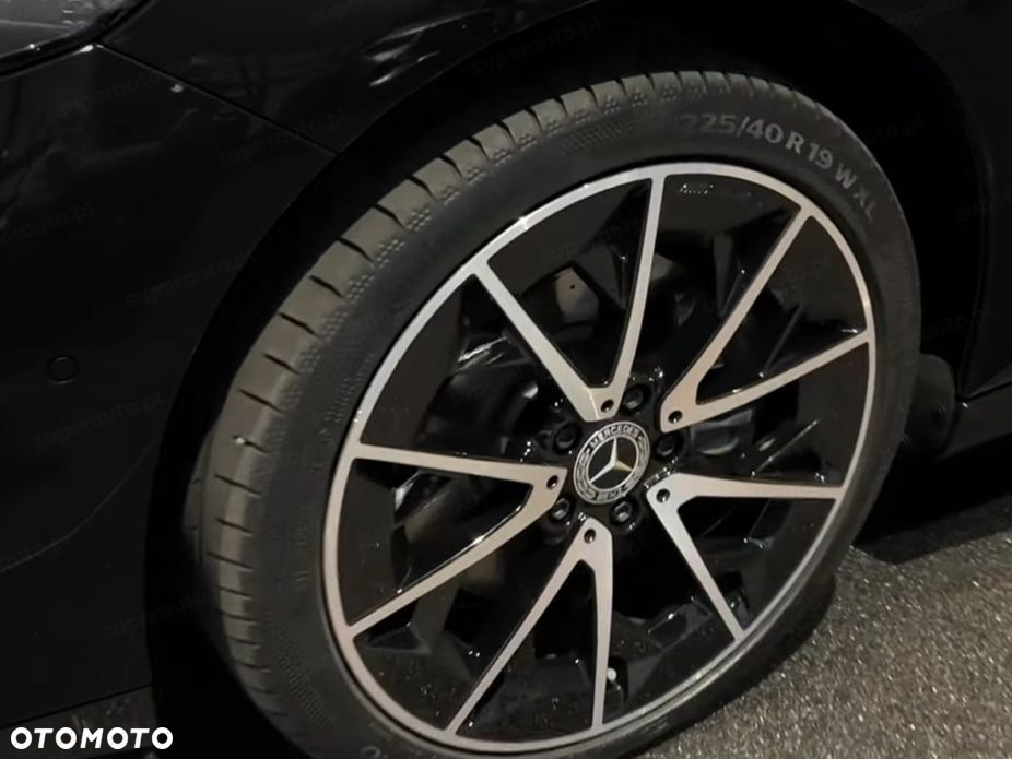 Mercedes-Benz CLA - 13