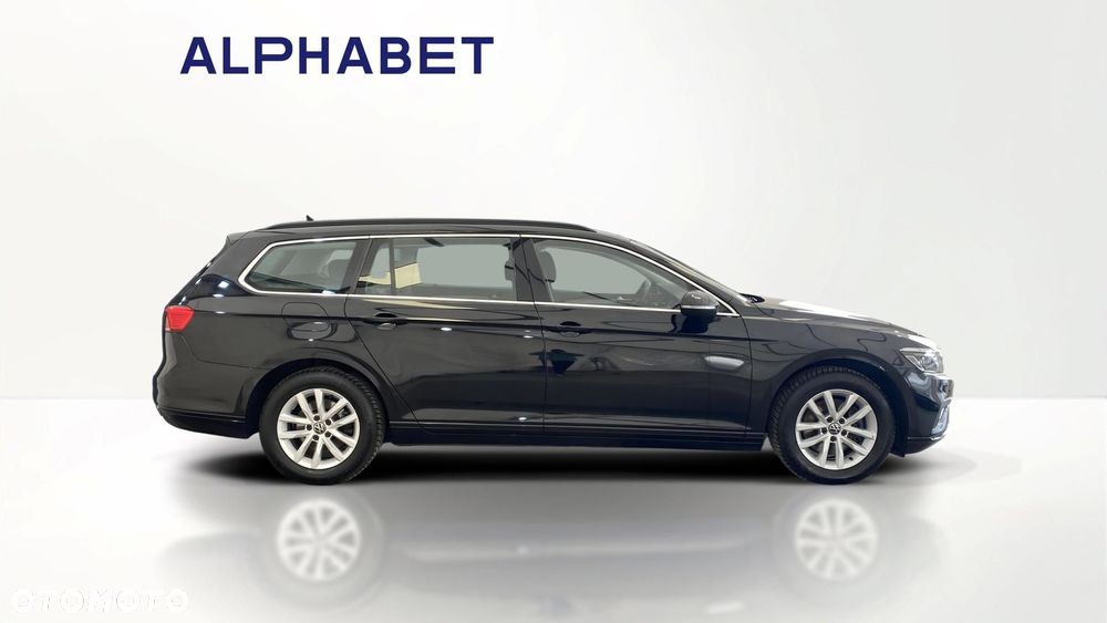 Volkswagen Passat - 6