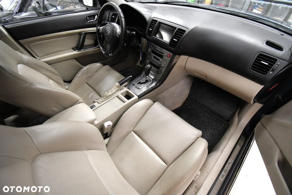 Subaru Legacy 3.0R Automatik Exclusive - 8
