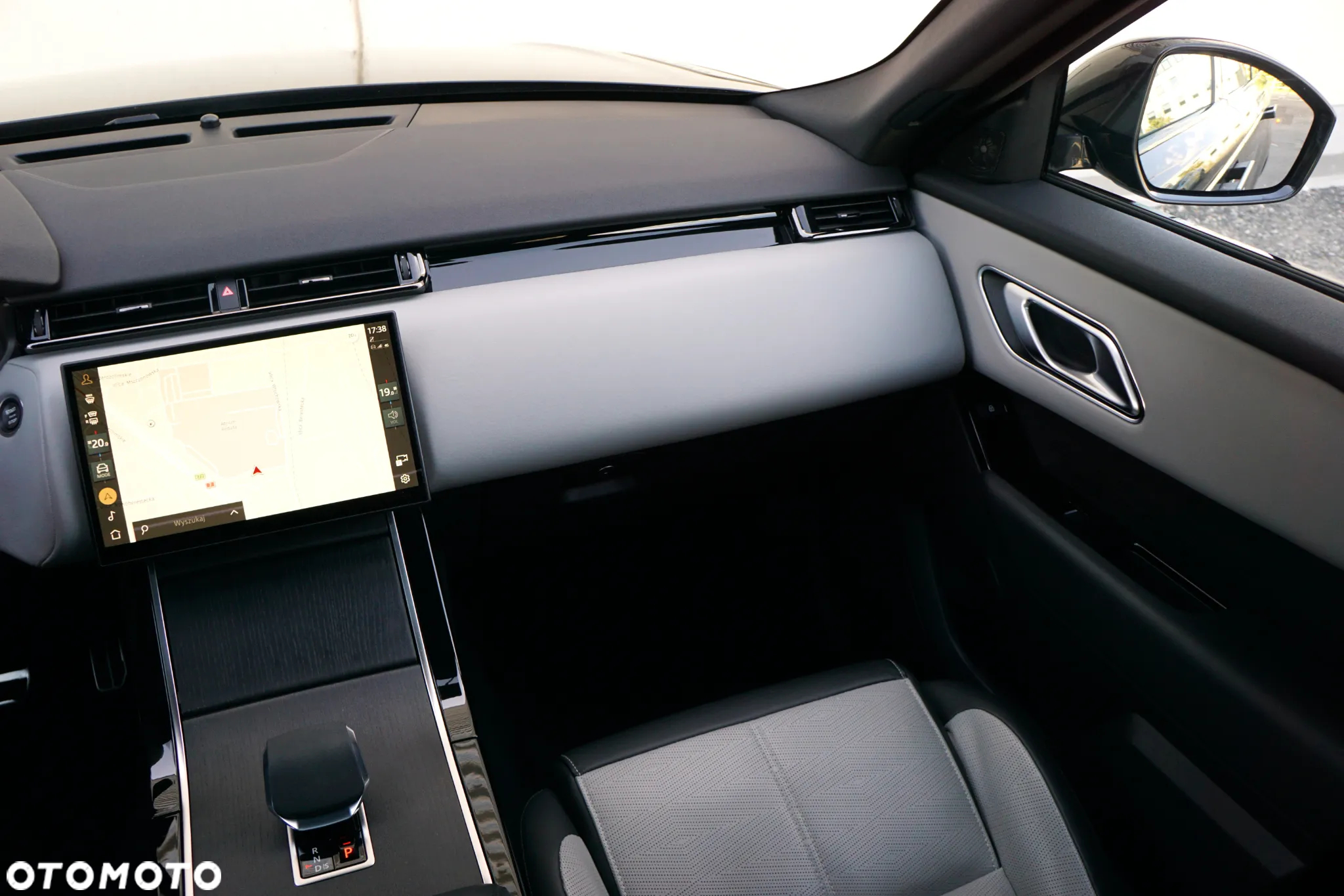 Land Rover Range Rover Velar - 21