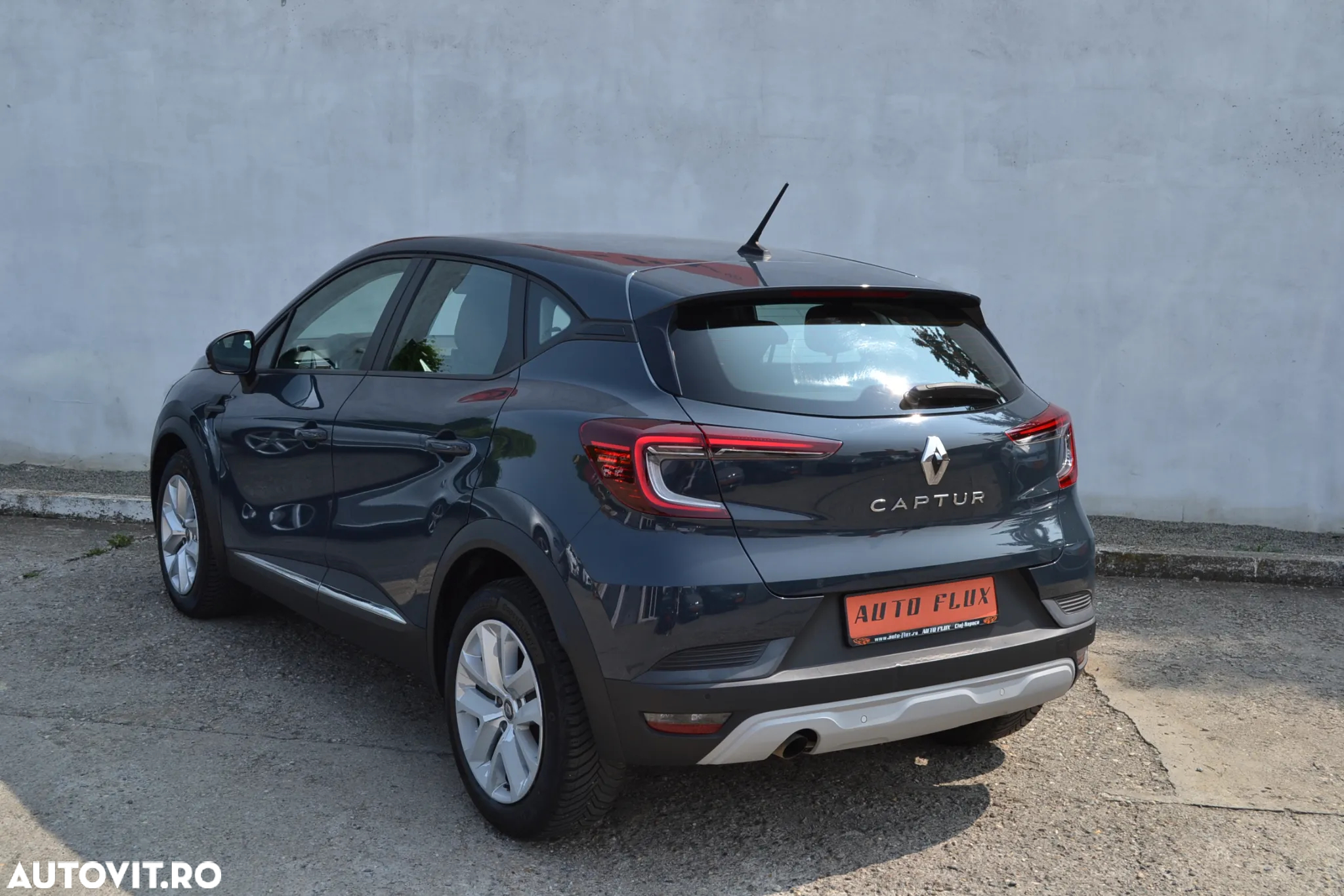 Renault Captur - 4
