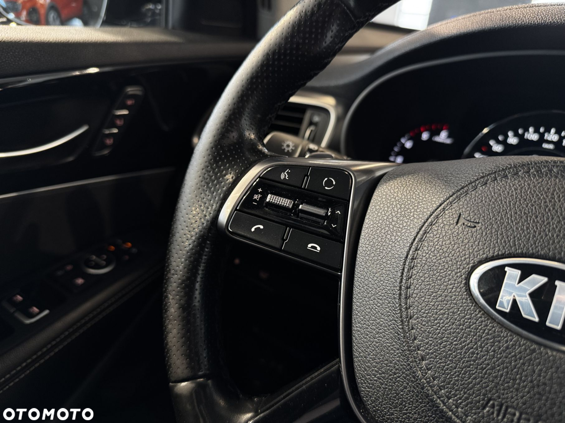 Kia Sorento - 30