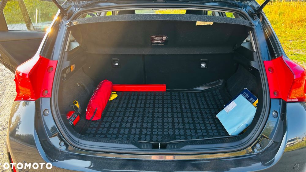 Toyota Auris 1.6 Valvematic Multidrive S Executive - 12