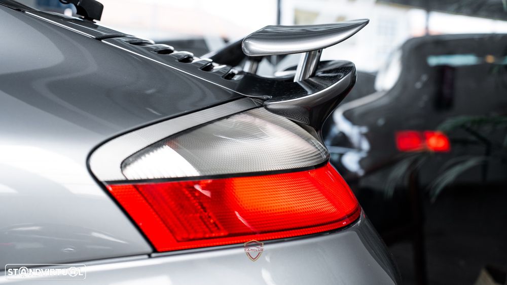 Porsche 911 (996) ver-carrera-coup--turbo - 19