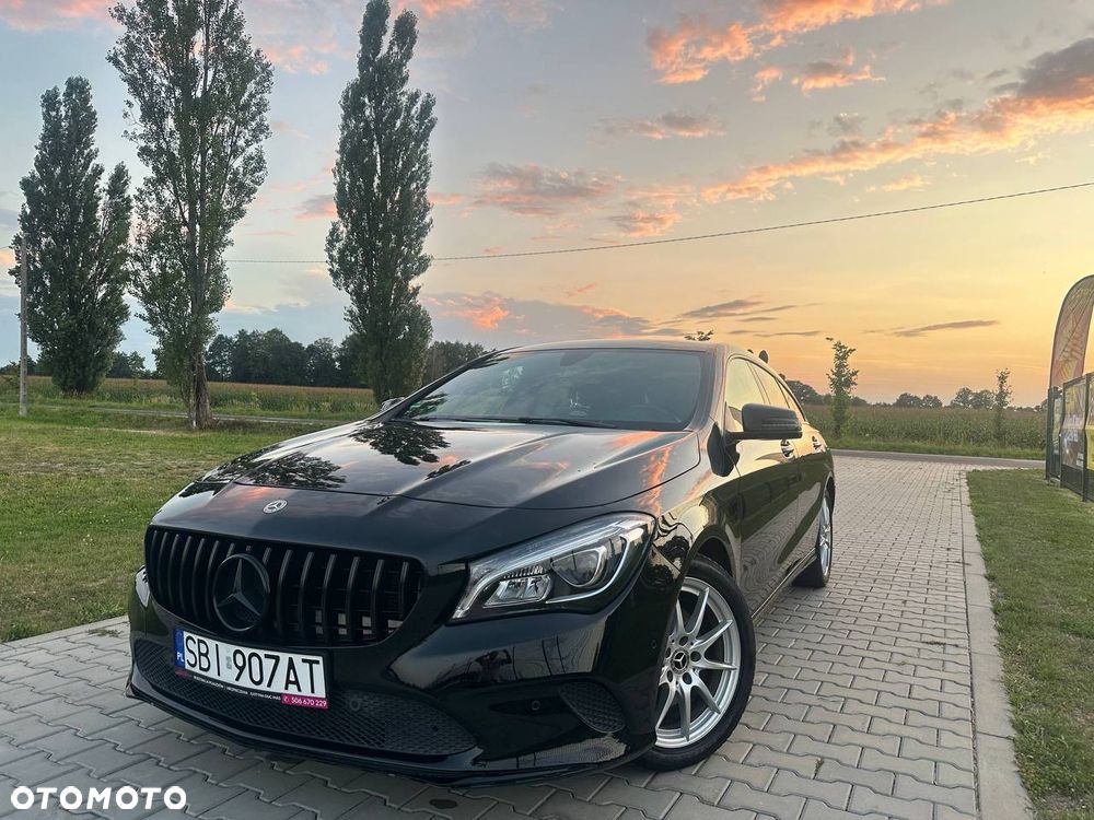 Mercedes-Benz CLA 180 7G-DCT Edition 1 - 2