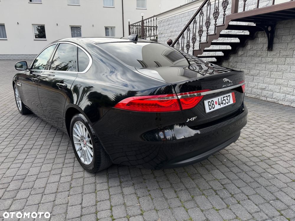 Jaguar XF E-Performance Portfolio - 14