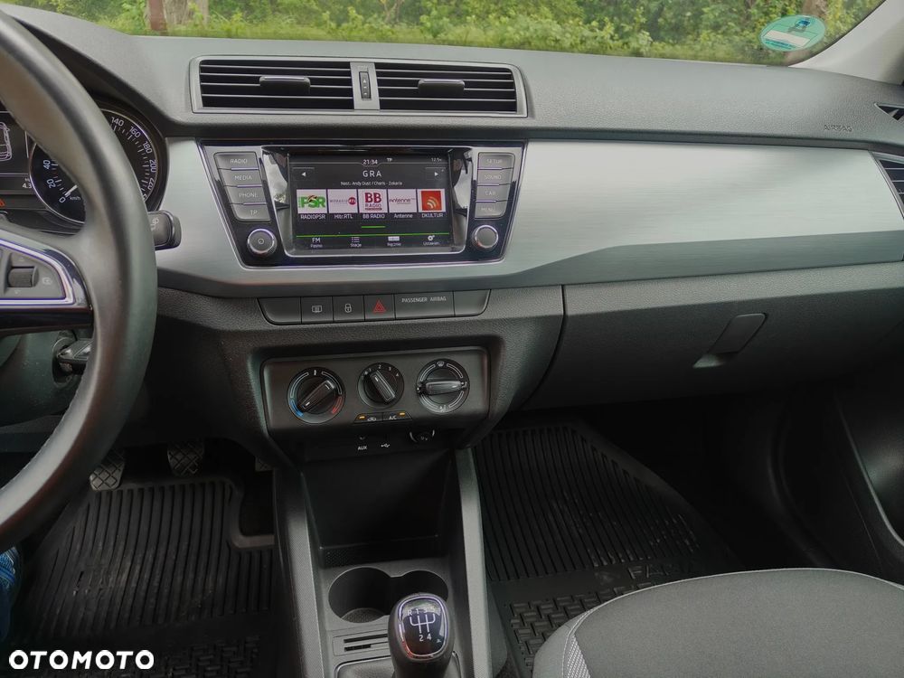 Skoda Fabia 1.2 TSI Cool Edition Red & Grey - 23