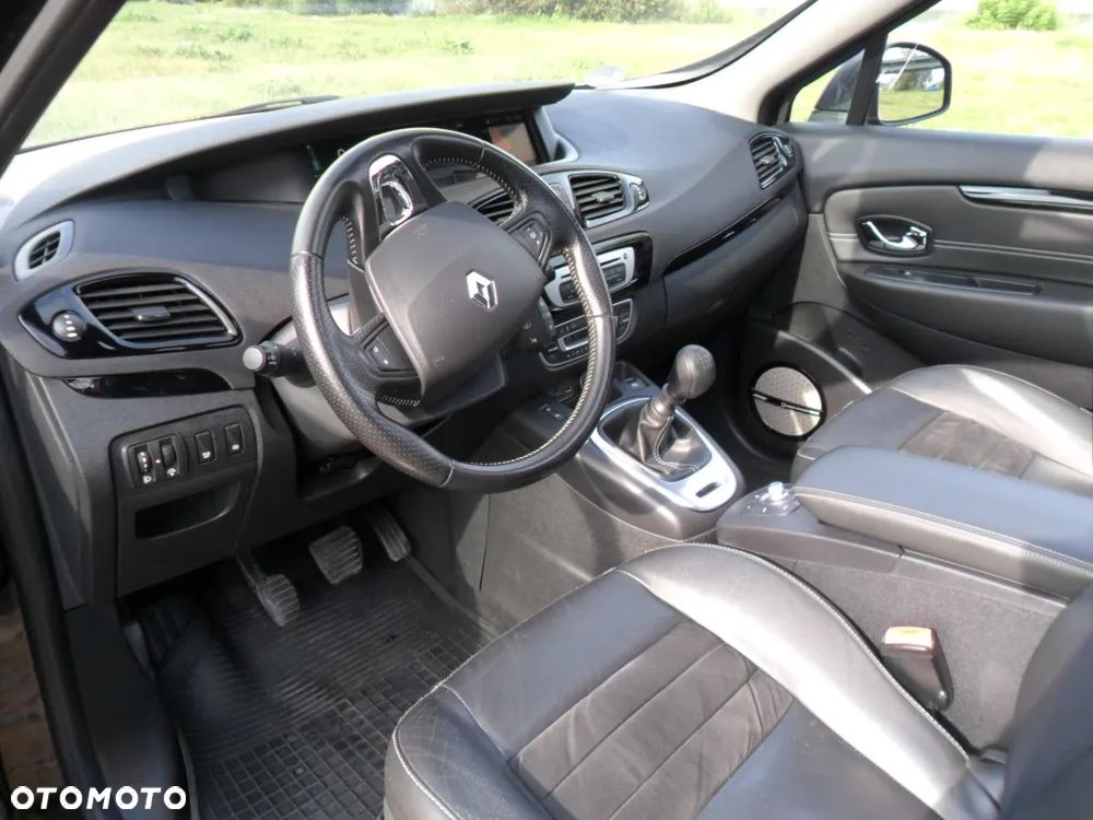 Renault Grand Scenic Gr 1.2 TCe Energy Bose - 17