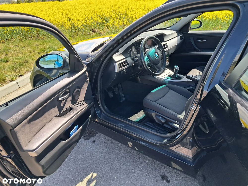 BMW Seria 3 320d DPF - 9