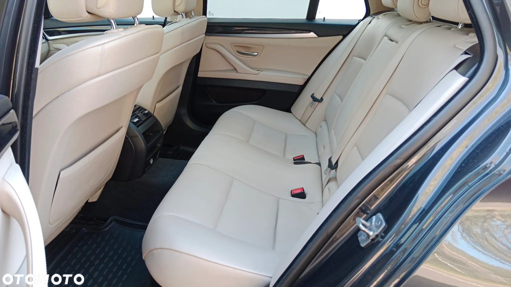 BMW Seria 5 520d - 15