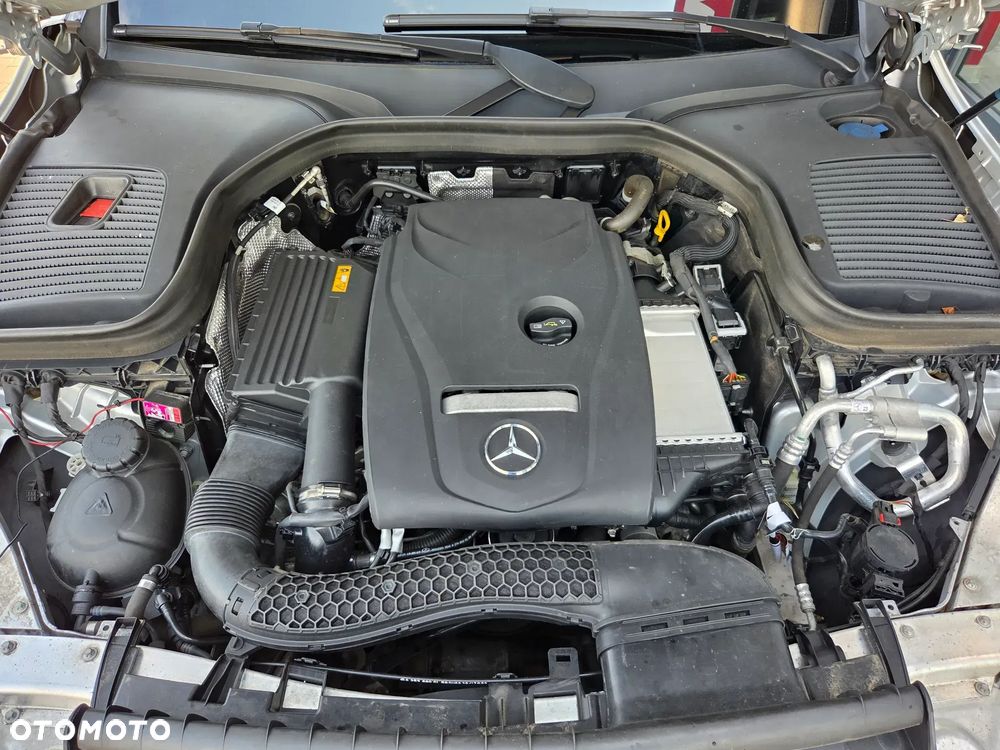 Mercedes-Benz GLC 250 4Matic 9G-TRONIC - 37