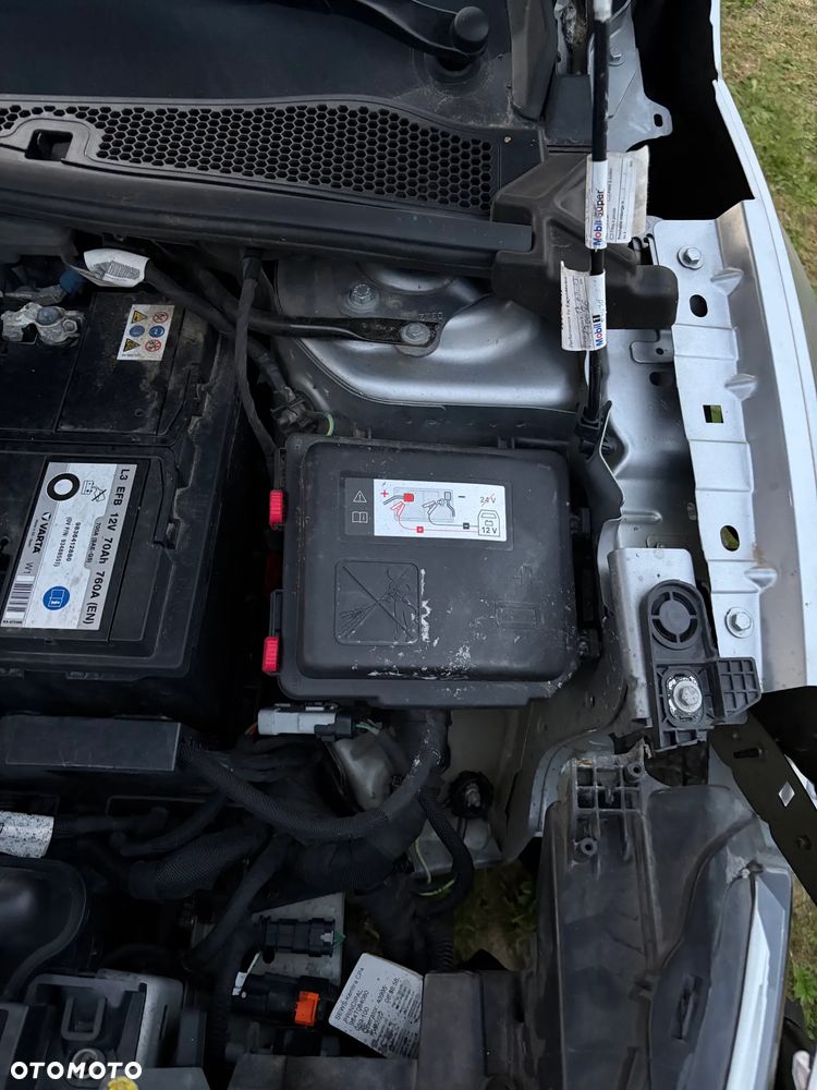 Citroën C4 BlueHDi 130 Stop&Start EAT8 MAX - 12