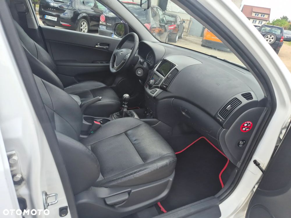 Hyundai i30 i30cw 2.0 CRDi Sport - 8