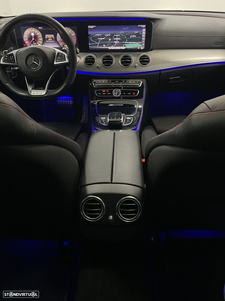 Mercedes-Benz E 43 AMG 4-Matic - 26