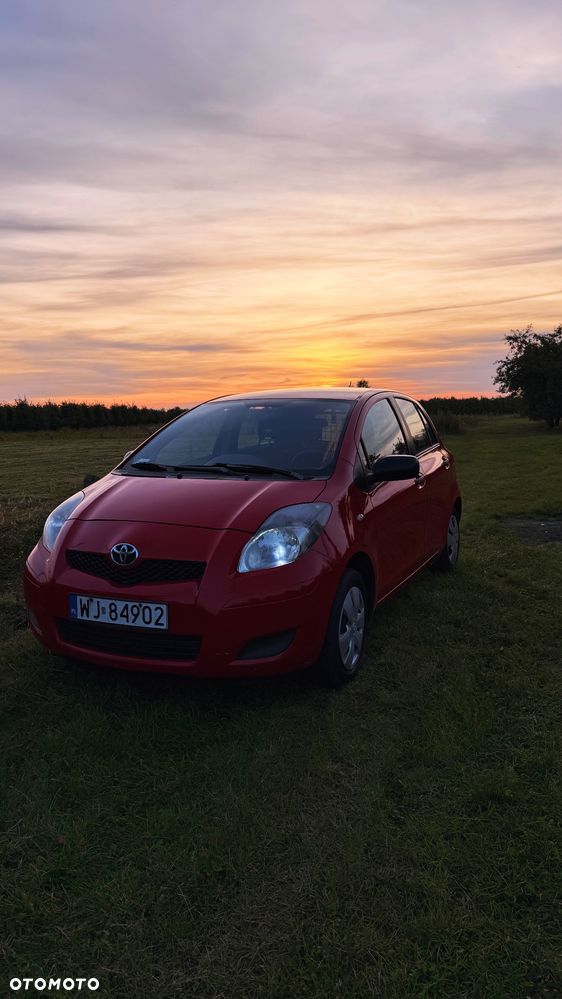 Toyota Yaris - 7