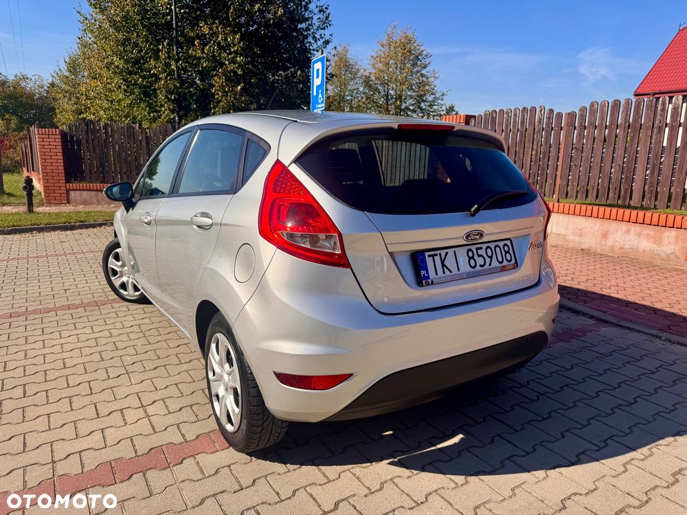 Ford Fiesta - 2