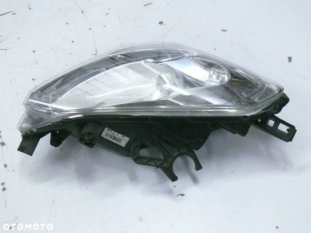 LAMPA PRZEDNIA PRAWA CITROEN BERLINGO III 2008 2012 - 2