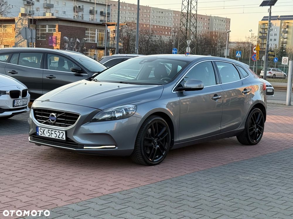 Volvo V40 D4 Drive-E Momentum - 3
