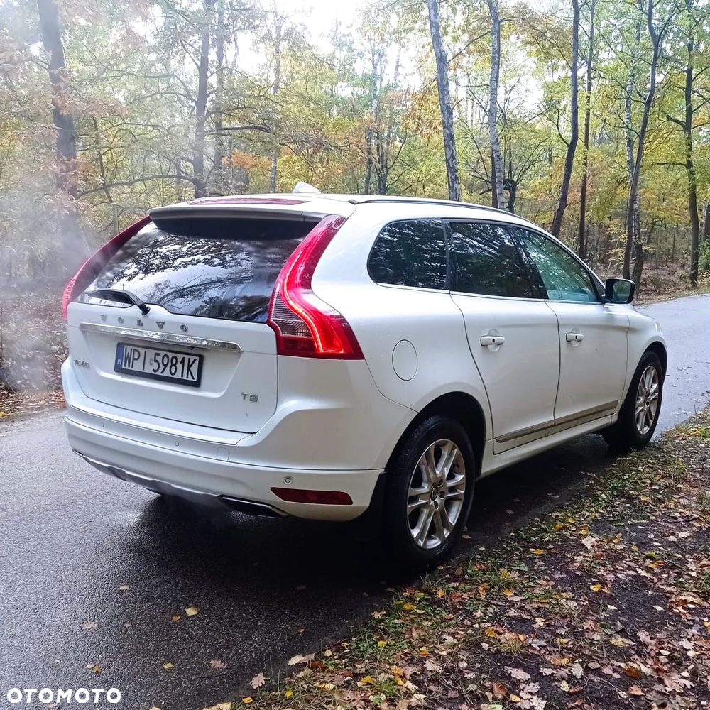 Volvo XC 60 T5 Geartronic Kinetic - 4