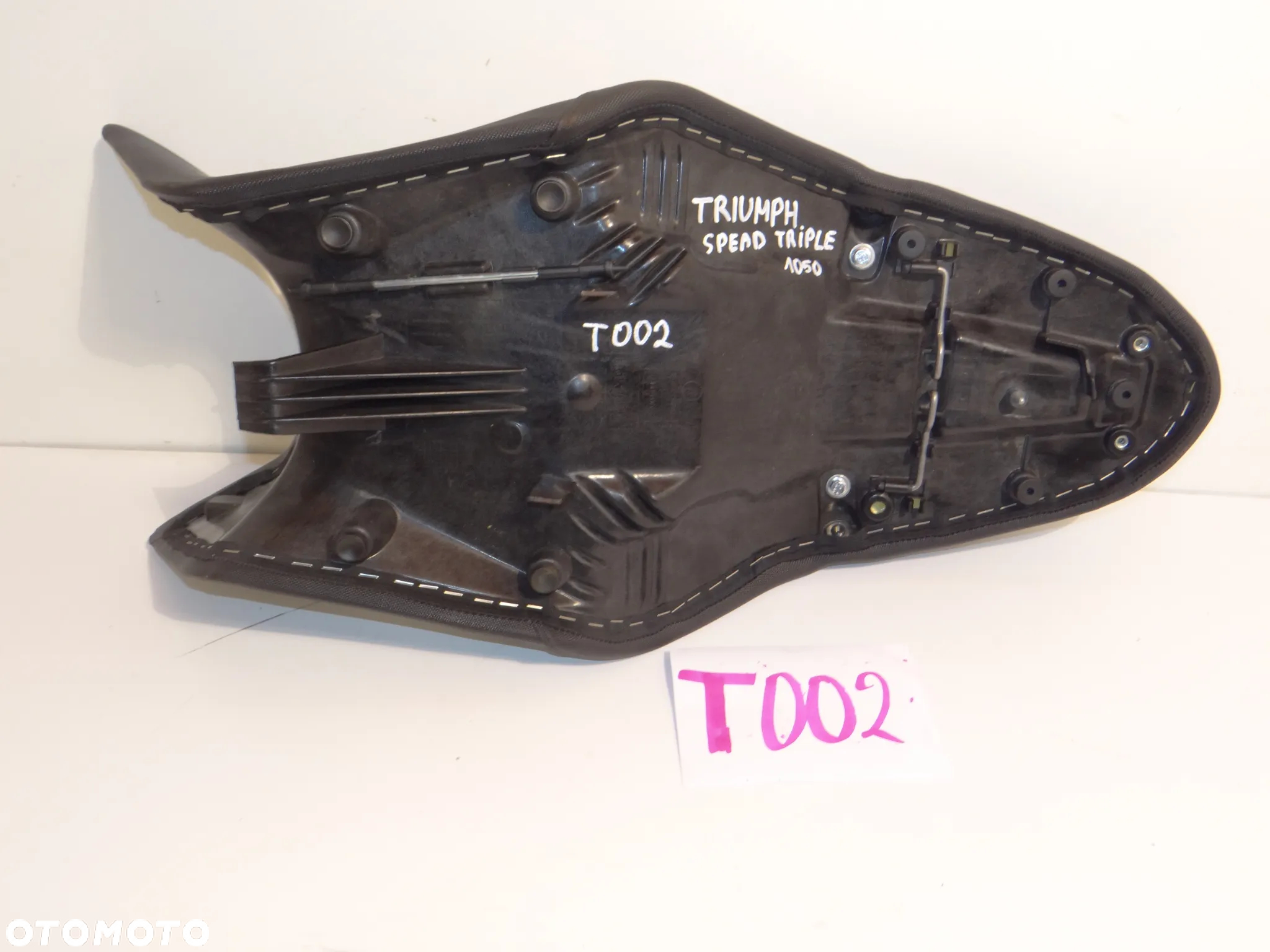 Triumph Speed Triple 1050 11-14 siedzenie kanapa fotel T002 - 7