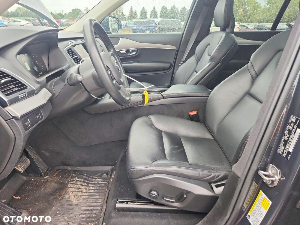 Volvo XC 90 - 8
