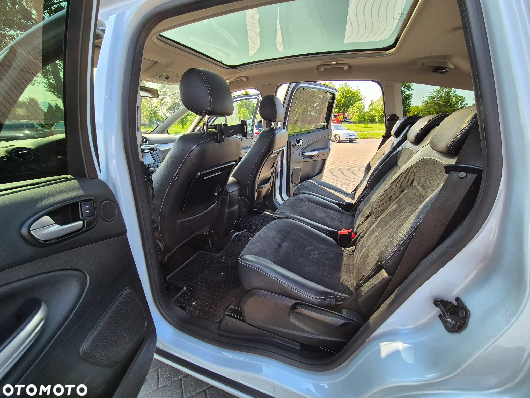 Ford S-Max 2.0 TDCi DPF Titanium - 16