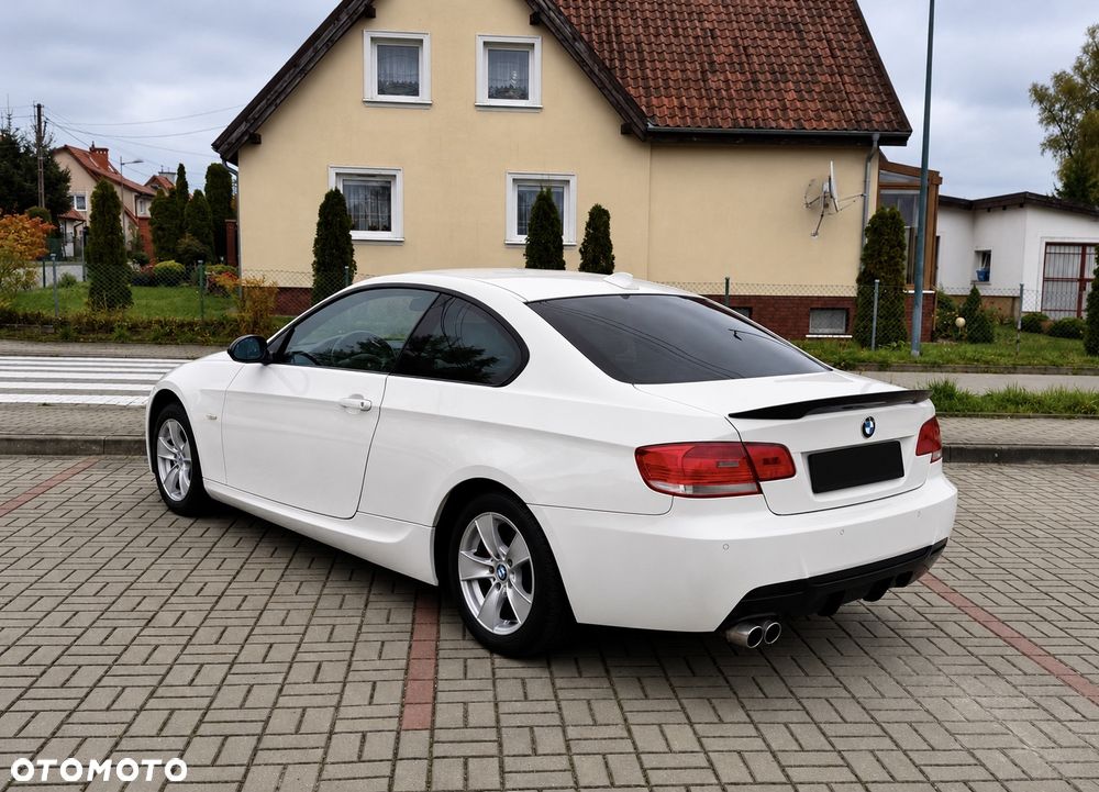 BMW Seria 3 2008 photo 4