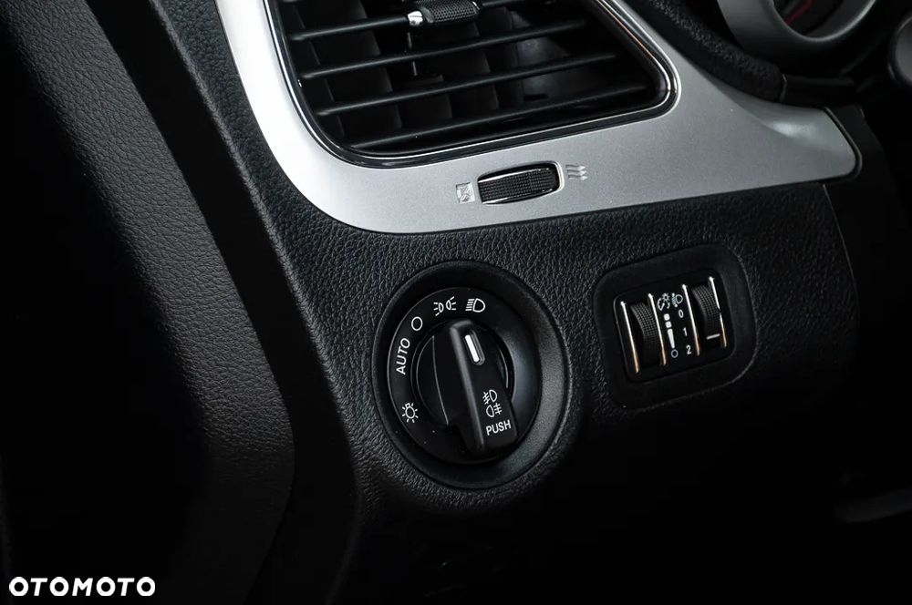 Fiat Freemont 2.0 Multijet 16V DPF Automatik Allrad Black Code - 34