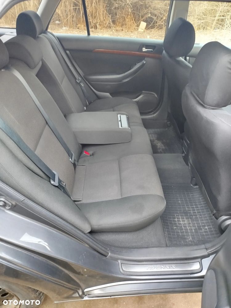 Toyota Avensis 2.2 D-4D Prestige - 25