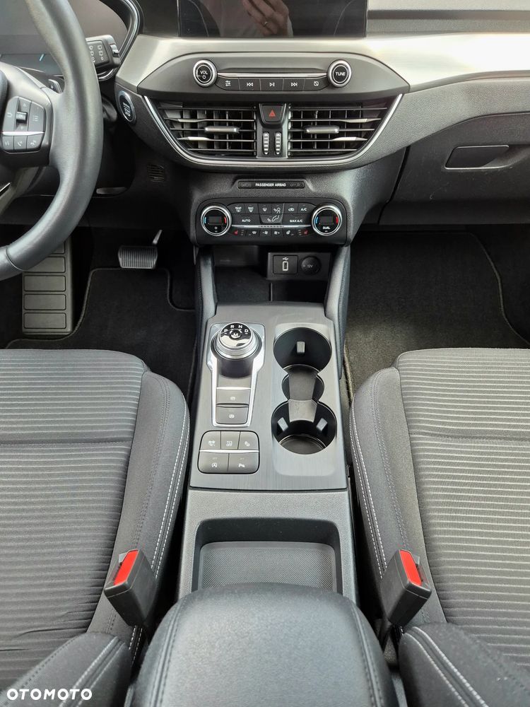 Ford Focus 2.0 EcoBlue Titanium - 19
