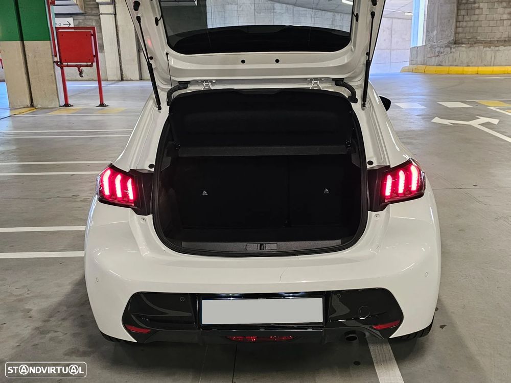 Peugeot 208 - 7