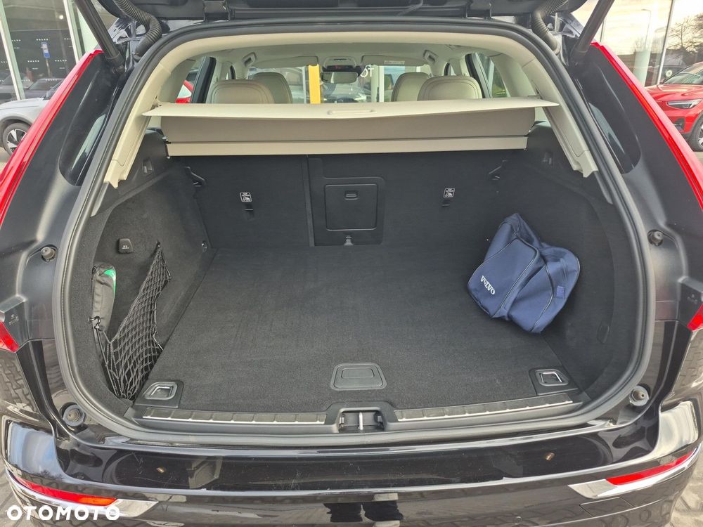 Volvo XC 60 - 25
