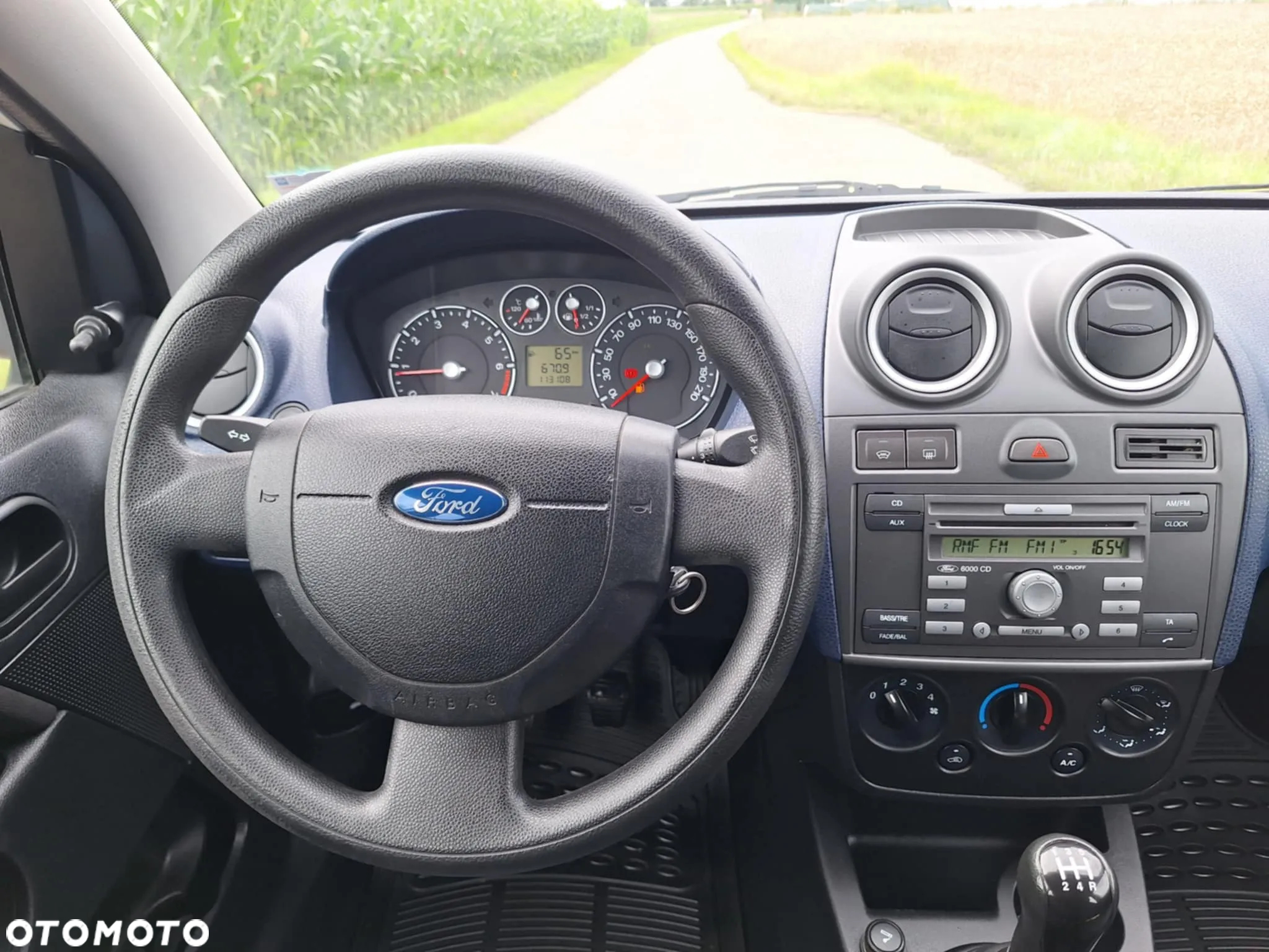 Ford Fiesta 1.4 Ambiente - 2