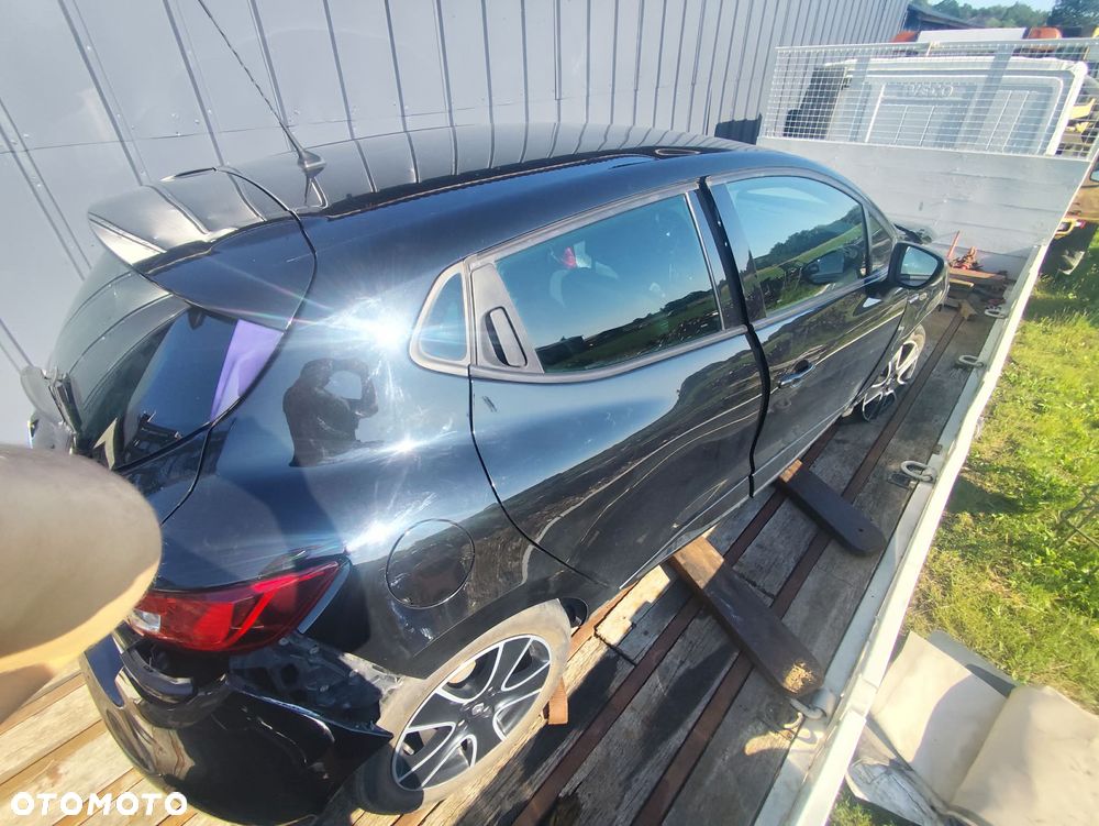 Renault Clio 1.2 16V Limited - 8