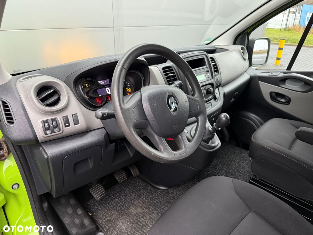 Renault Trafic - 11