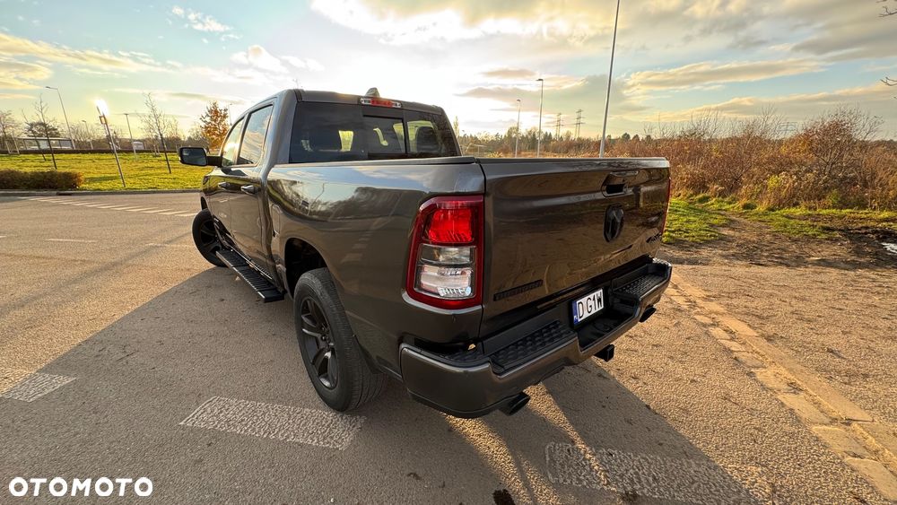 RAM 1500 5.7 Crew Cab Bighorn - 9