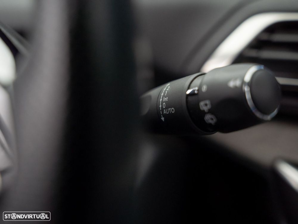 Peugeot 5008 1.5 BlueHDi GT EAT8 - 25