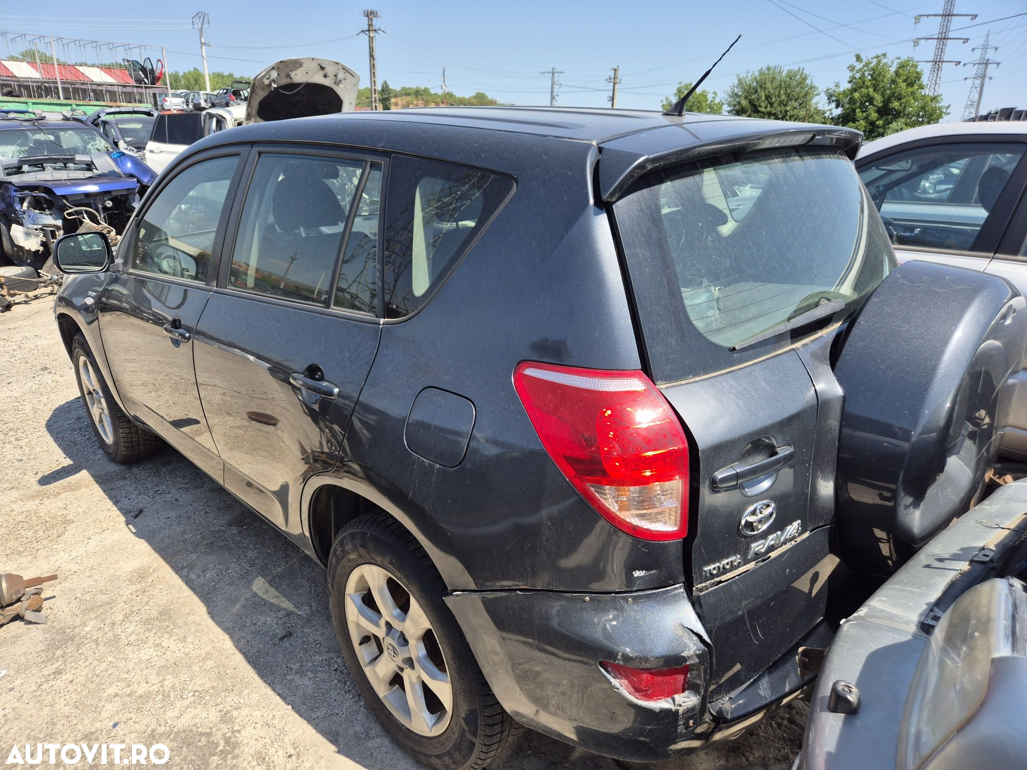 Dezmembram Toyota Rav 4 2007 2.2d 4x4 - 3