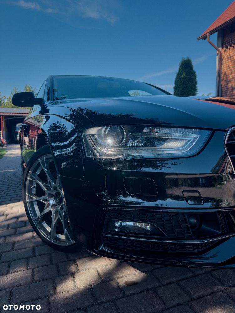 Audi A4 Avant 2.0 TDI DPF multitronic S line Sportpaket - 4