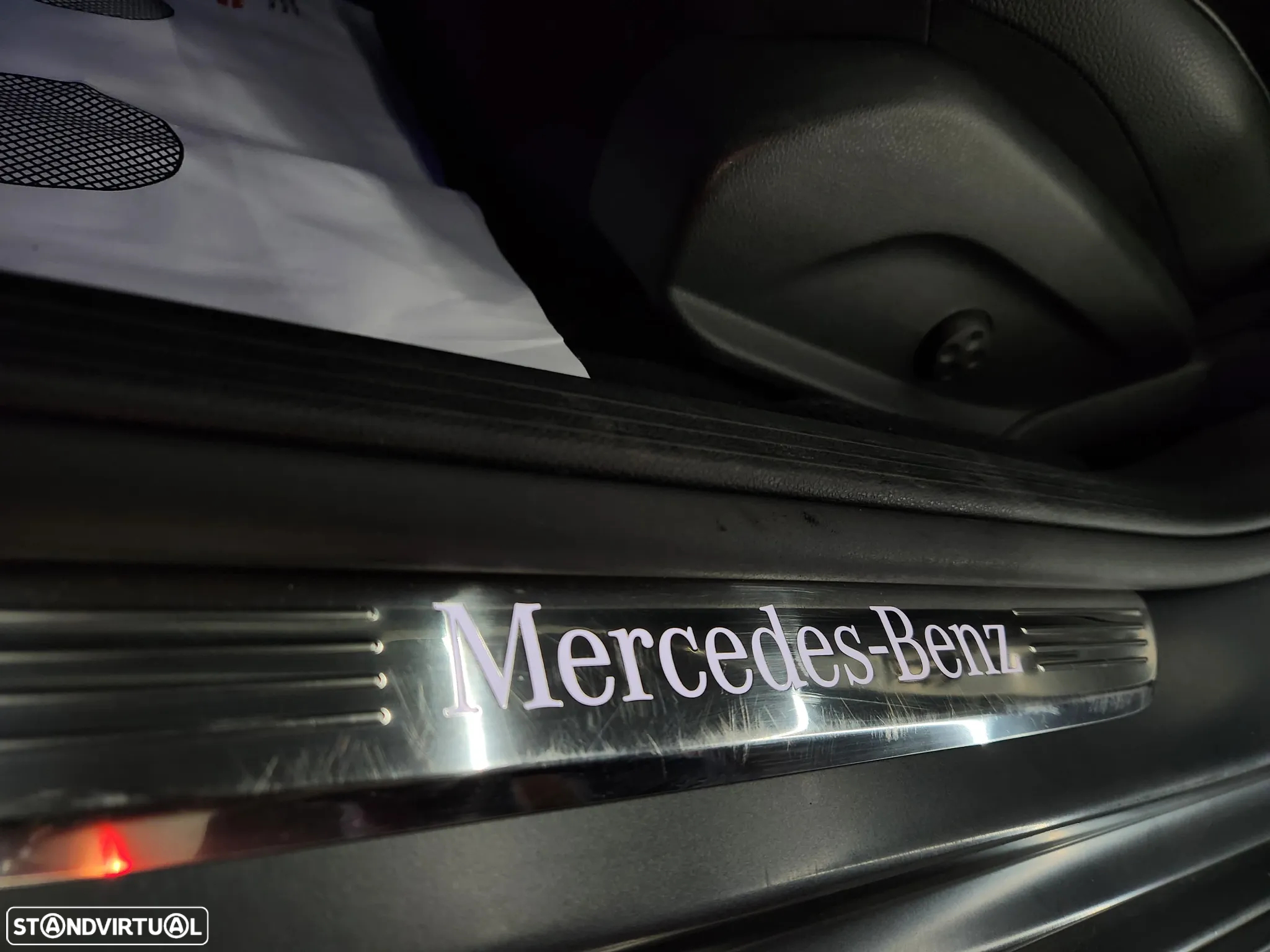 Mercedes-Benz E 300 de AMG Line - 18