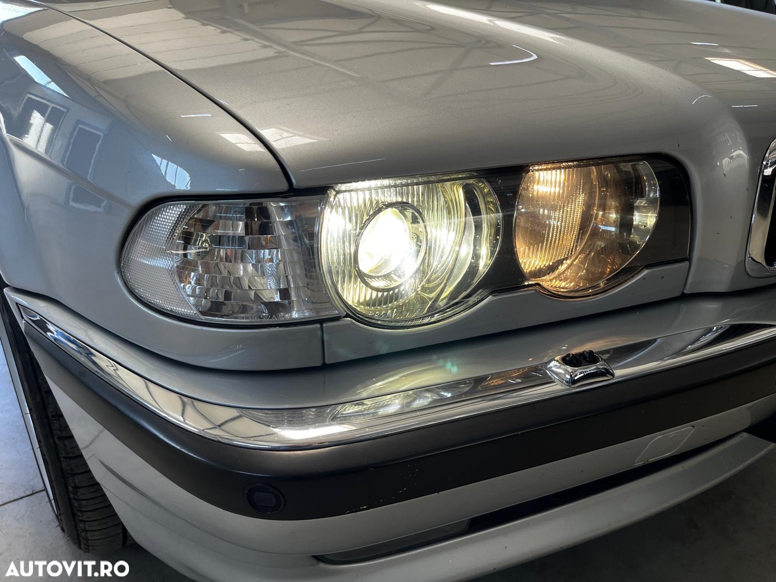 BMW Seria 7 730dA - 27