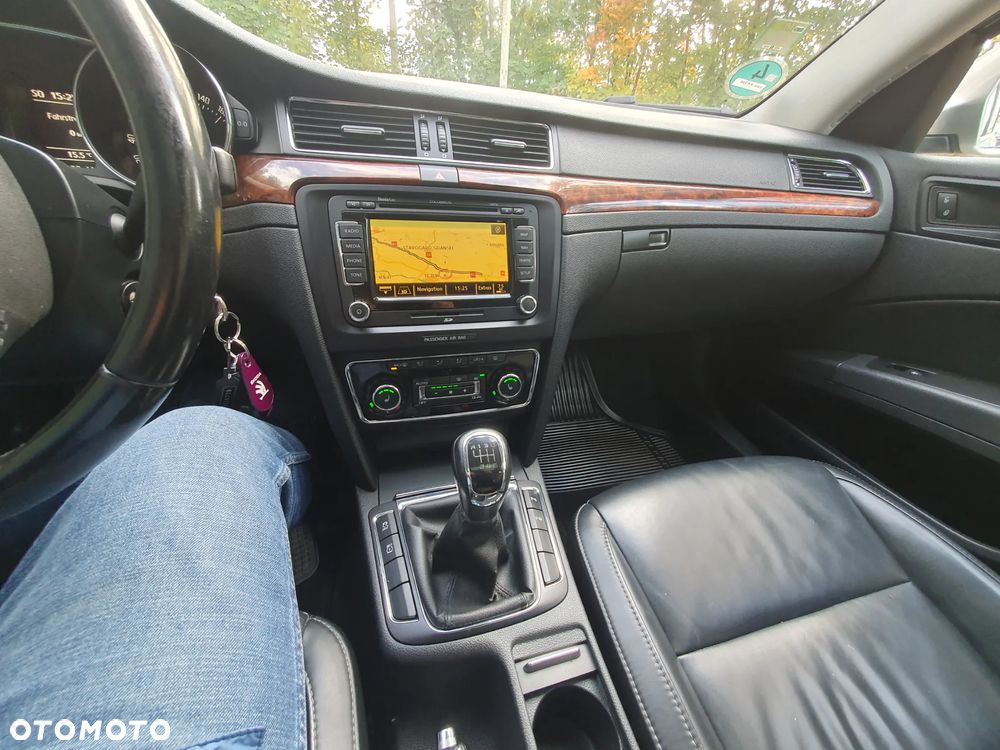 Skoda Superb 2.0 TDI Exclusive - 16